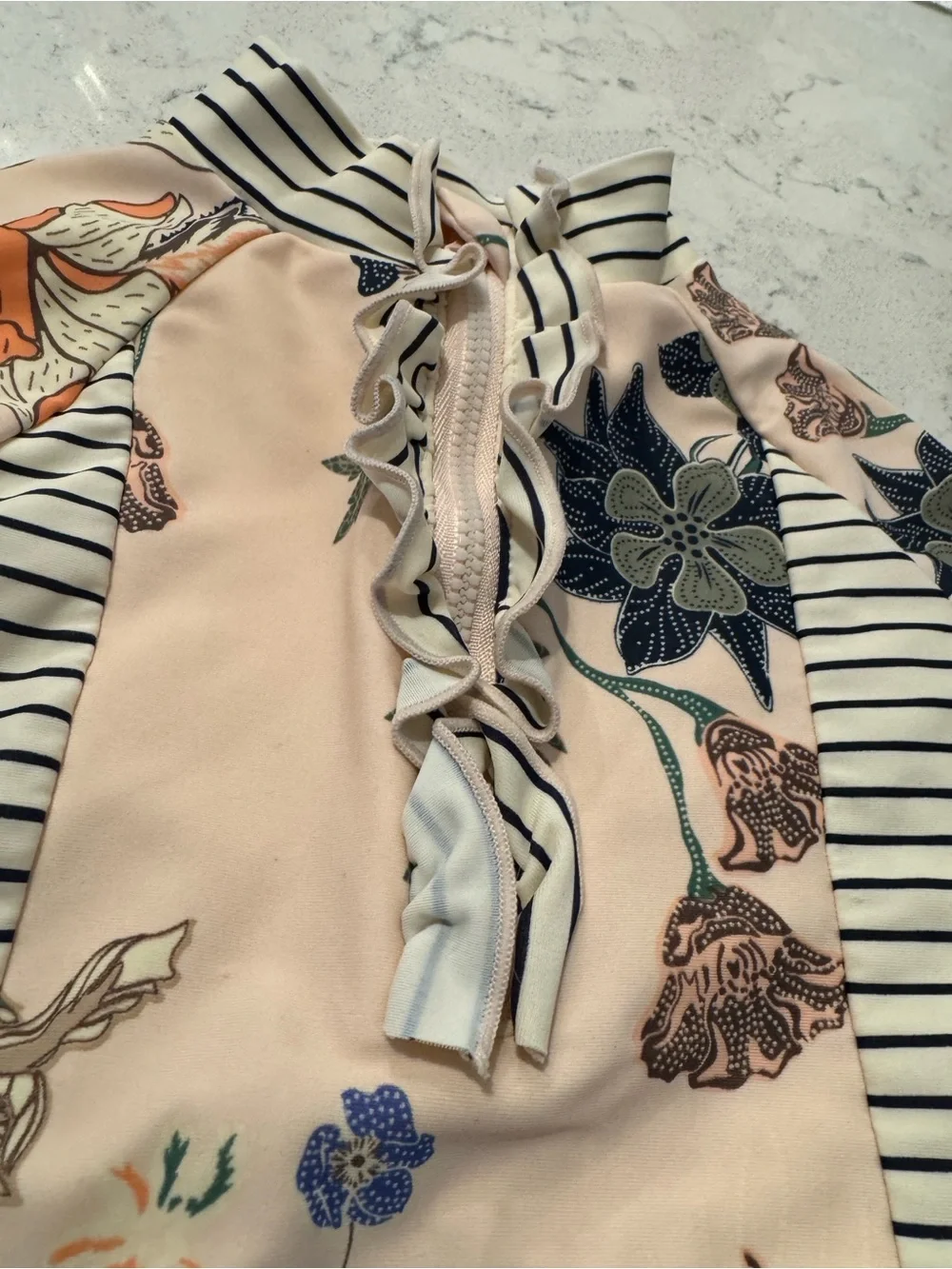 Jessica Simpson Long Sleeve Floral Long Sleeve Rash Guard Swimsuit 12 mos